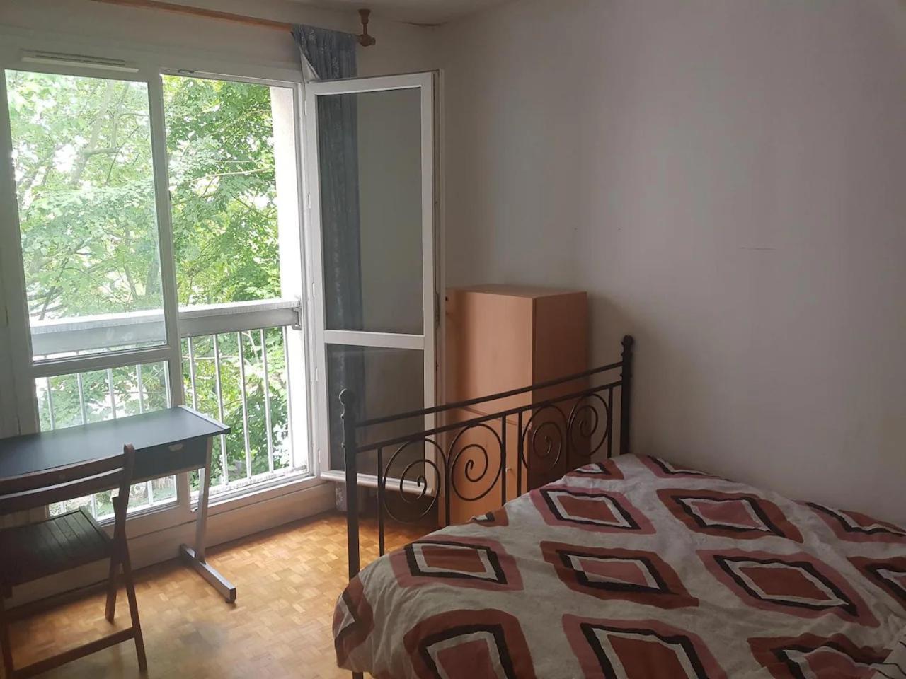 Une Chambre Privee Entre Paris Et Disneyland Noisy-le-Grand Ngoại thất bức ảnh